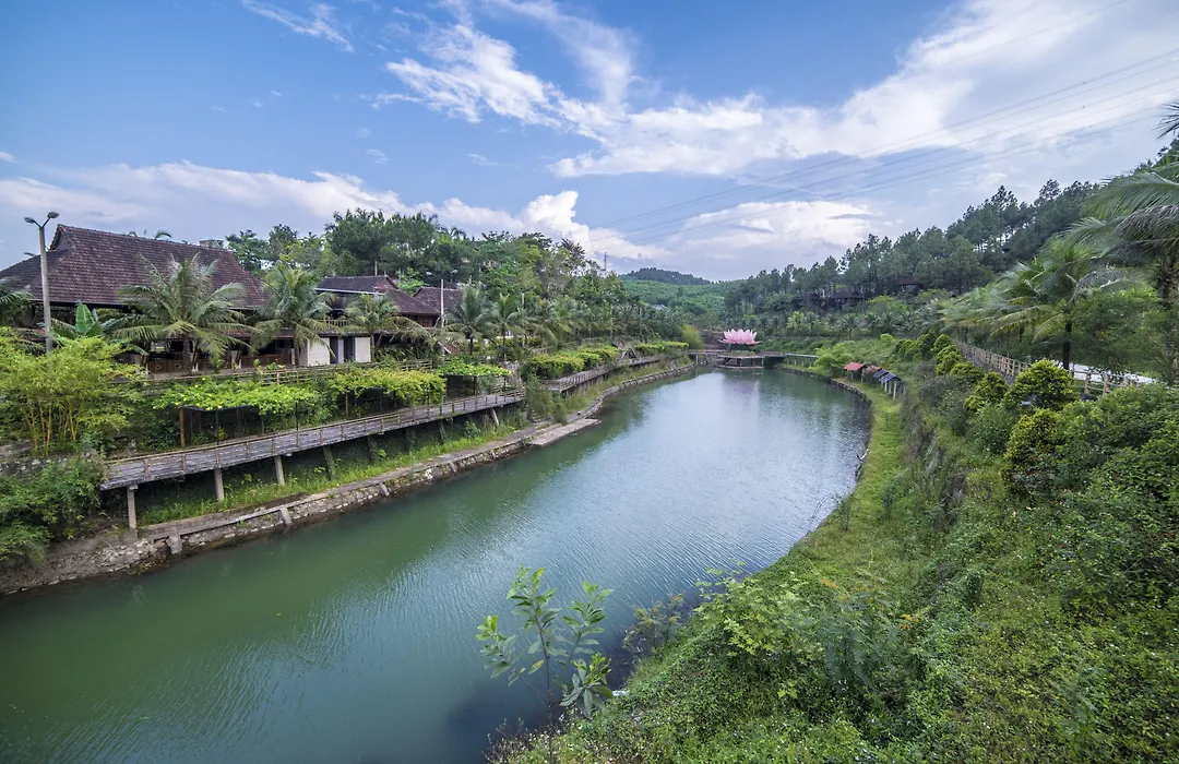 Sankofa Village Hill Resort & Spa-1