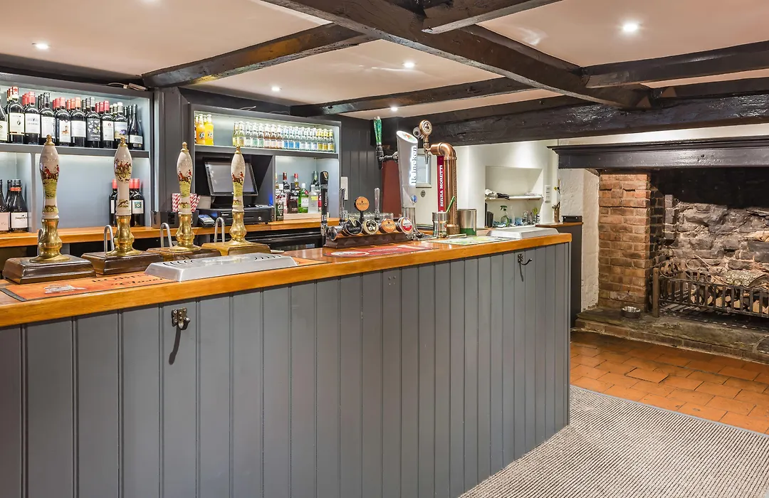 The Hopton Crown-1