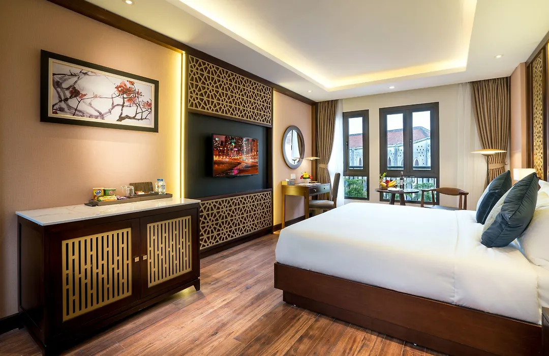 Conifer Grand Hotel-1
