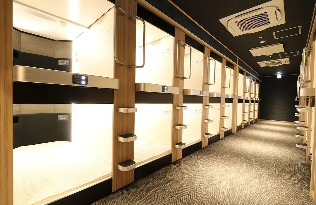 Cabin & Capsule Hotel J-Ship Osaka Namba-1