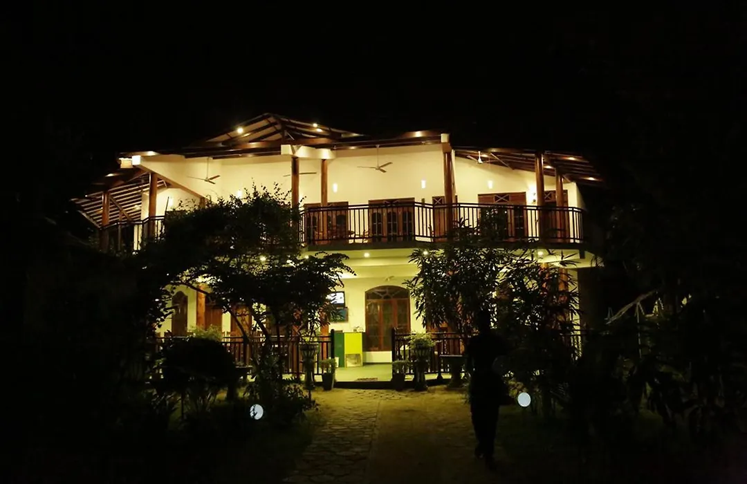 La Safari Inn Tissamaharama-1