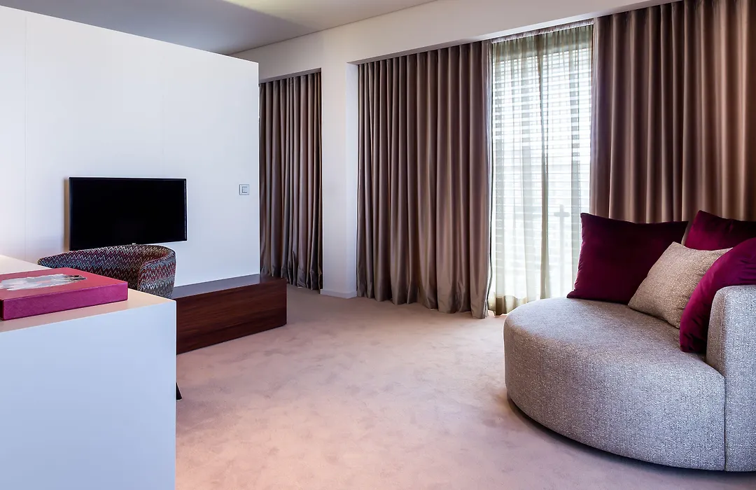 4615 Hotel-1