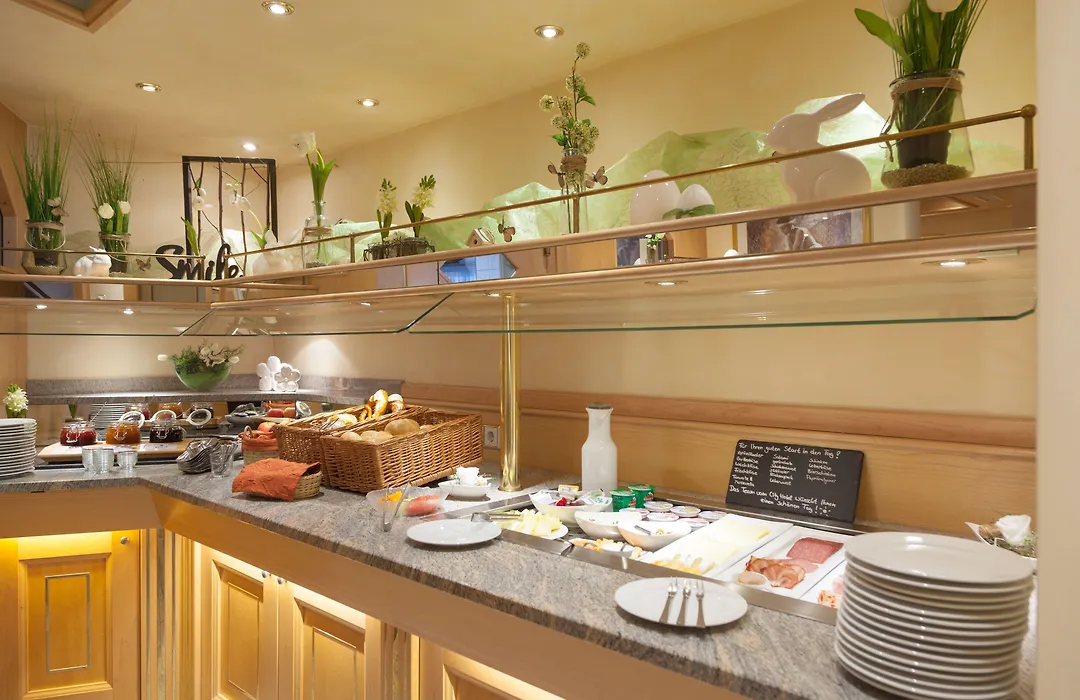 City-Hotel Garni-1