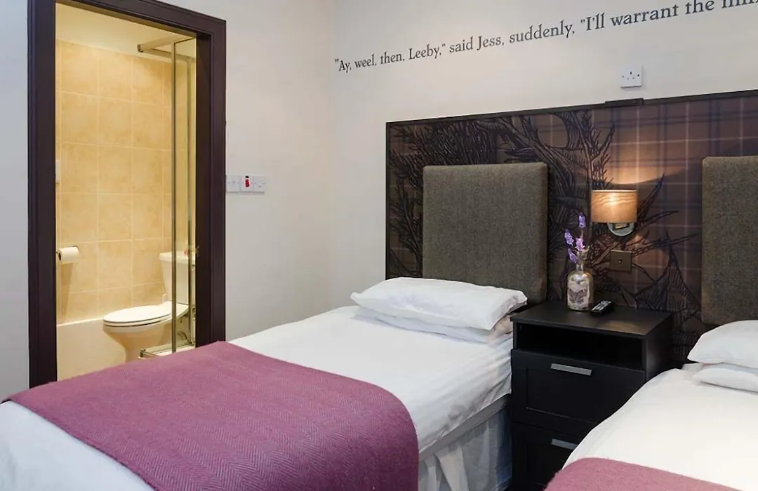 Thrums Hotel, Kirriemuir-1