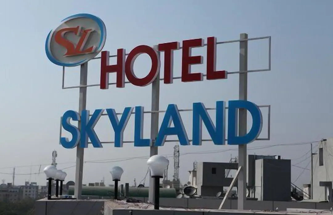 Sky Stays Skyland-1