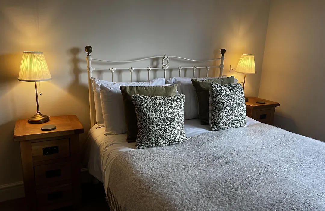The White Hart-1