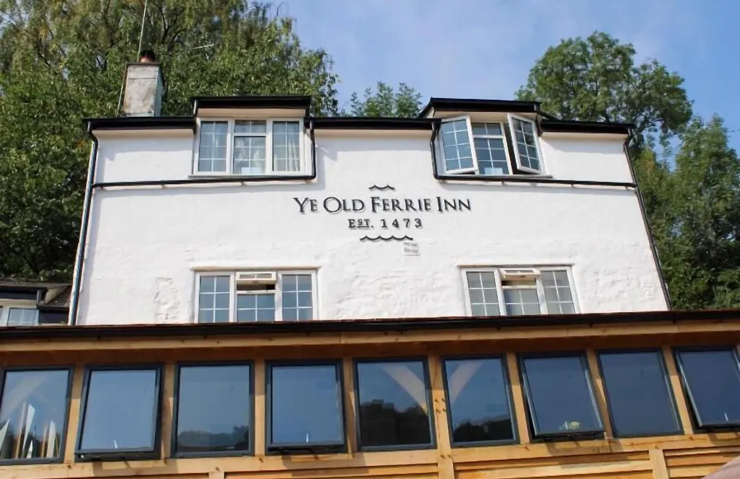 Ye Old Ferrie Inn-1
