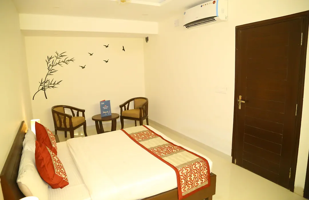 Hotel Oscar Regency-1