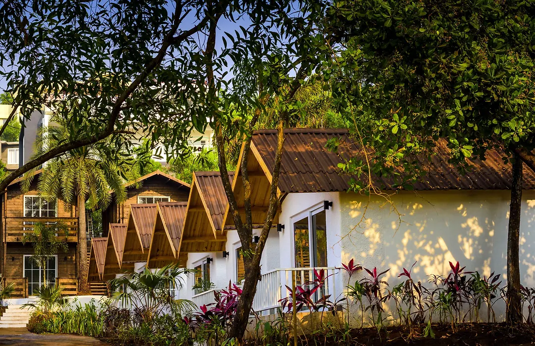 White Wood Resort By Stone Wood Hotels-1