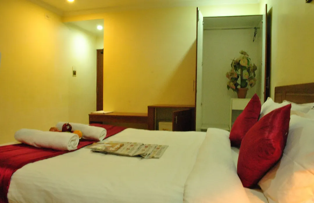 Hotel Sona'S-1