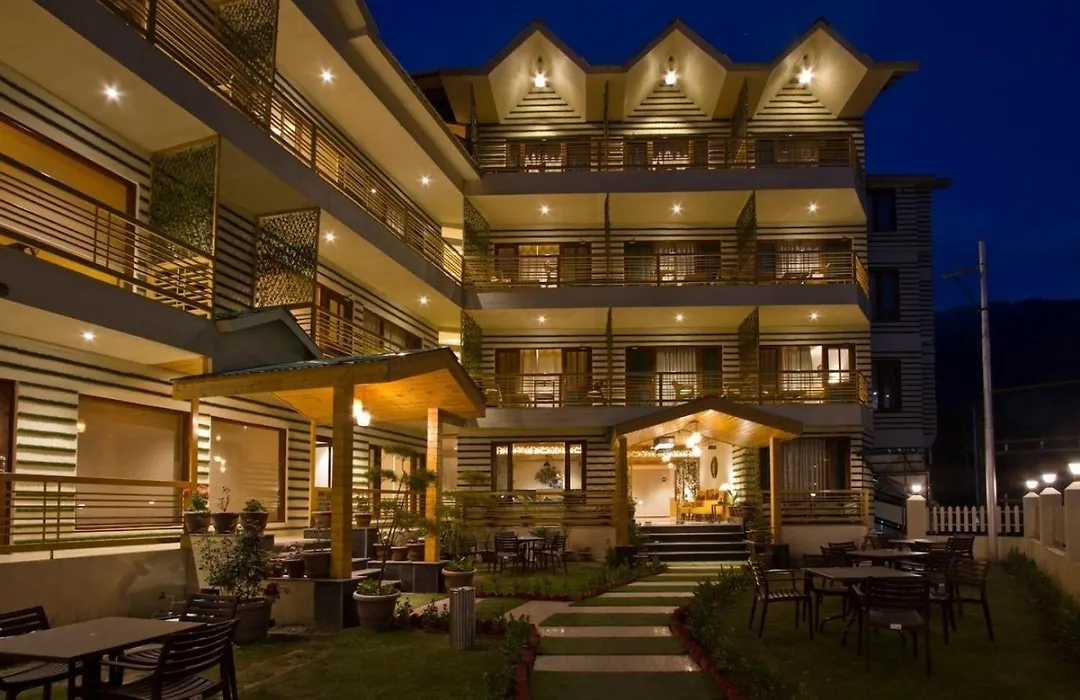 Hotel Avishi Greens-1