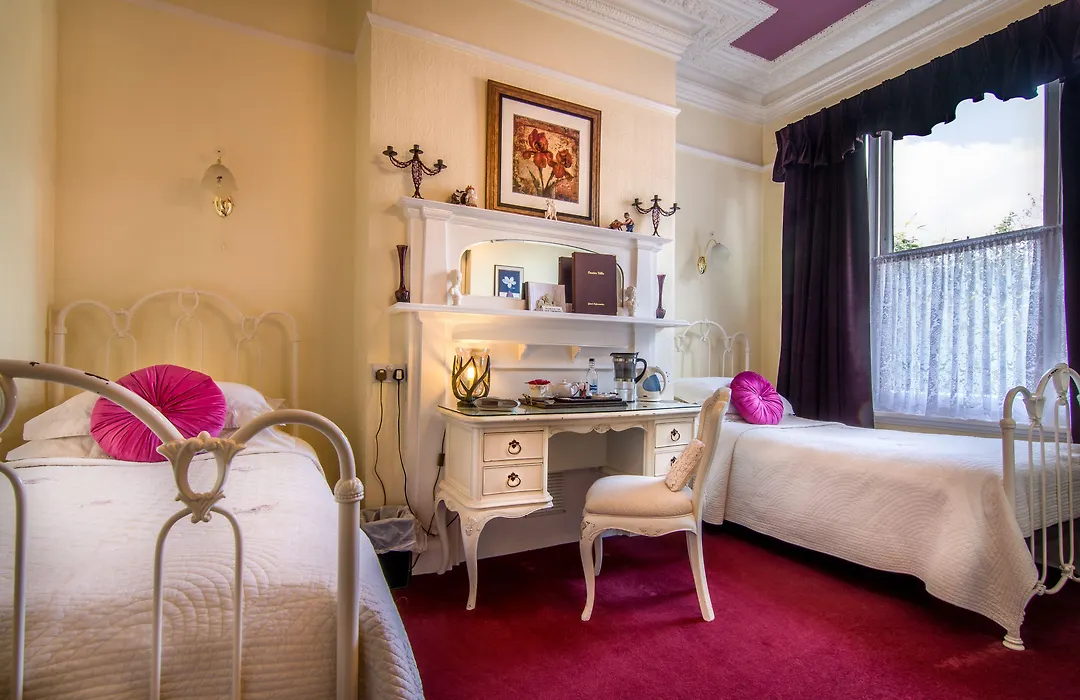 Creston Villa Guest House-1