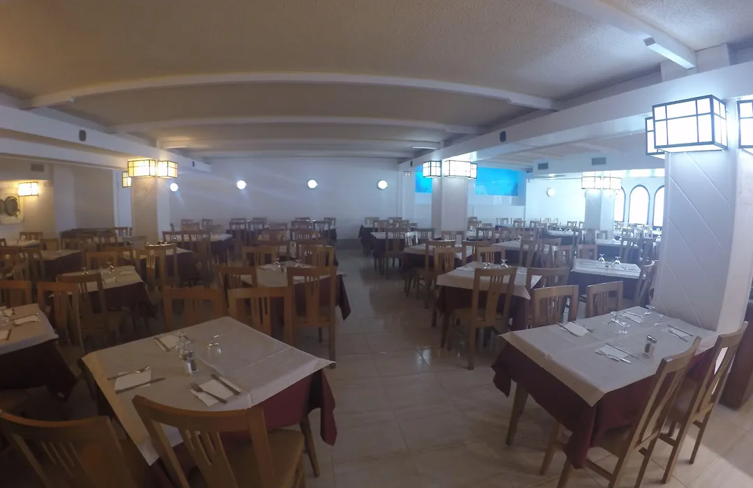 Hotel Golden Sand-1