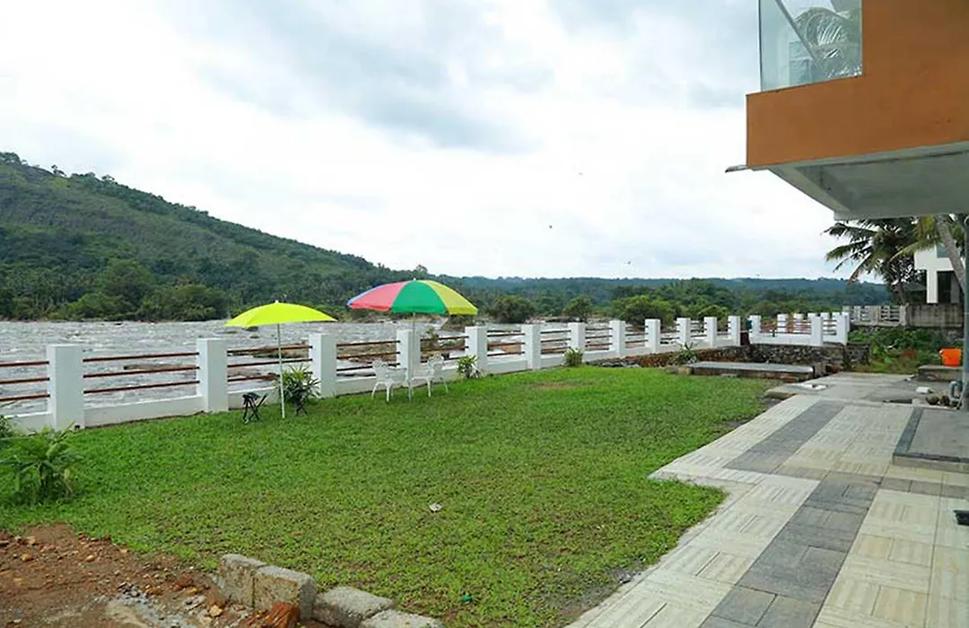 Athirapilly River Resort-1