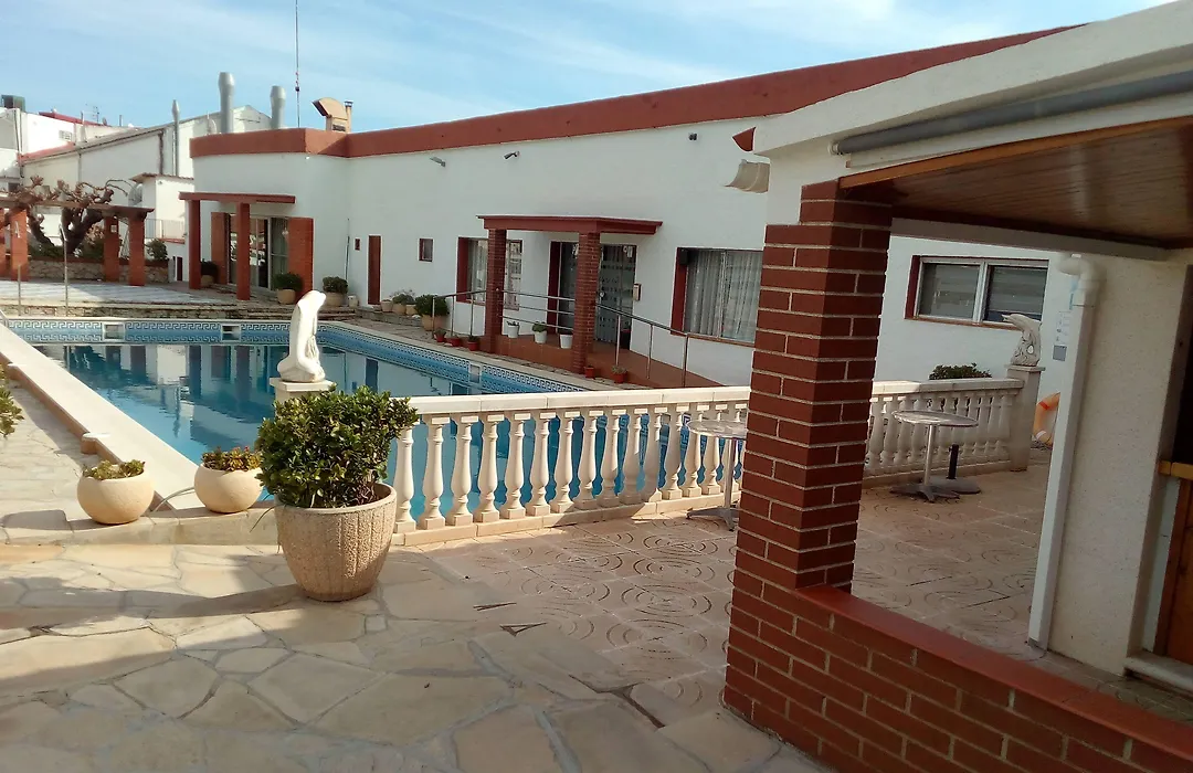 Hostal Lleida-1