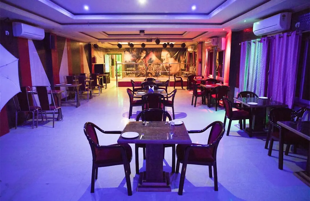 Oyo 24971 Hotel South City-1