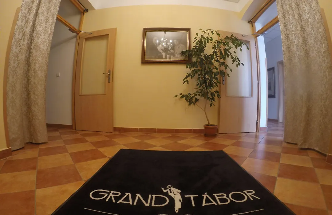 Grand Tabor-1