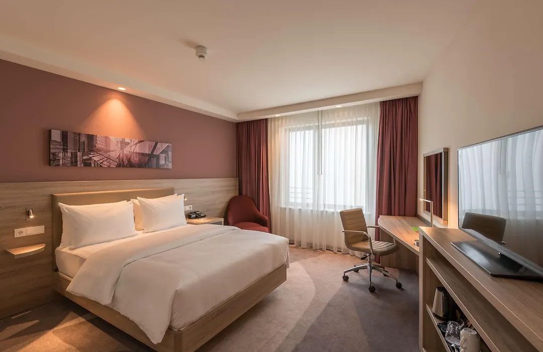 Hampton By Hilton Frankfurt City Centre East-1