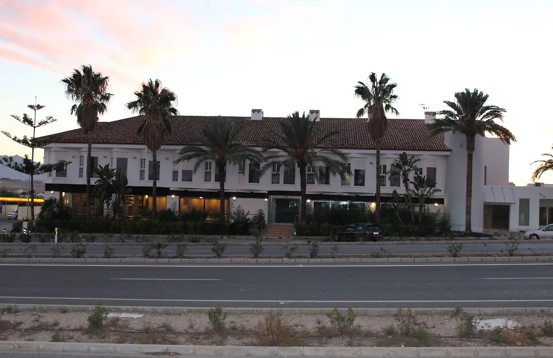 Avent Verahotel-1