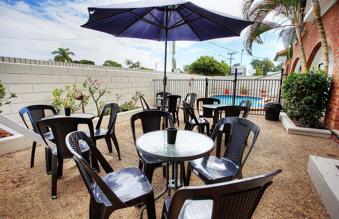 Banjo Paterson Motor Inn-1