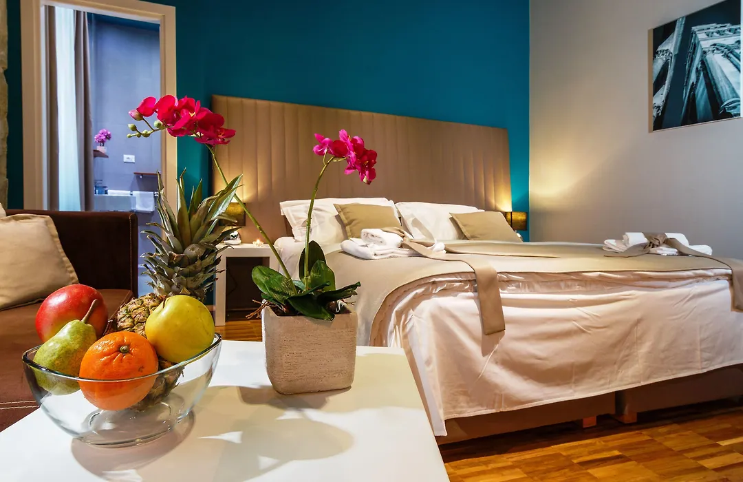 Riva Luxury Rooms-1