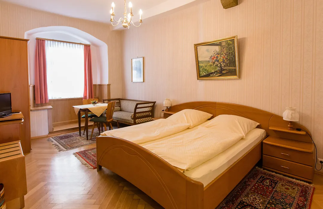 Hotel-Gasthof Goldener Greifen-1