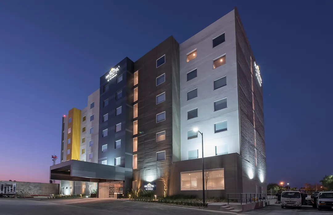 Microtel Inn & Suites By Wyndham San Luis Potosi-1