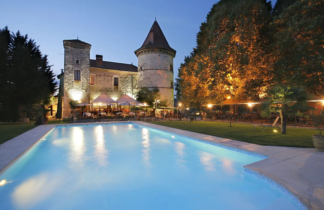 Chateau Chapeau Cornu-1