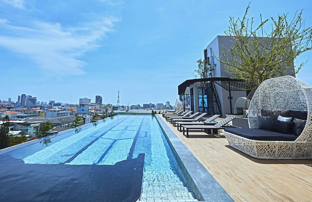 Chezzotel Pattaya-1
