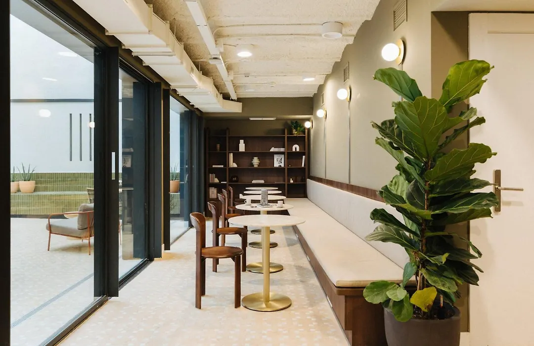 Atipico Madrid-1