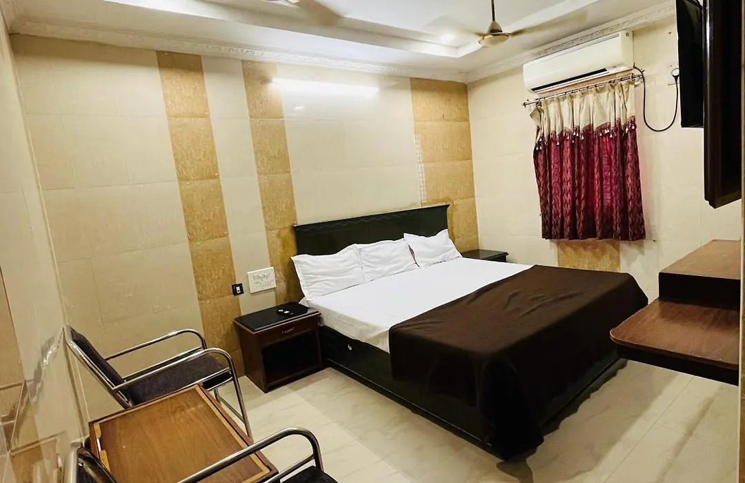 Hotel Golden Park-1