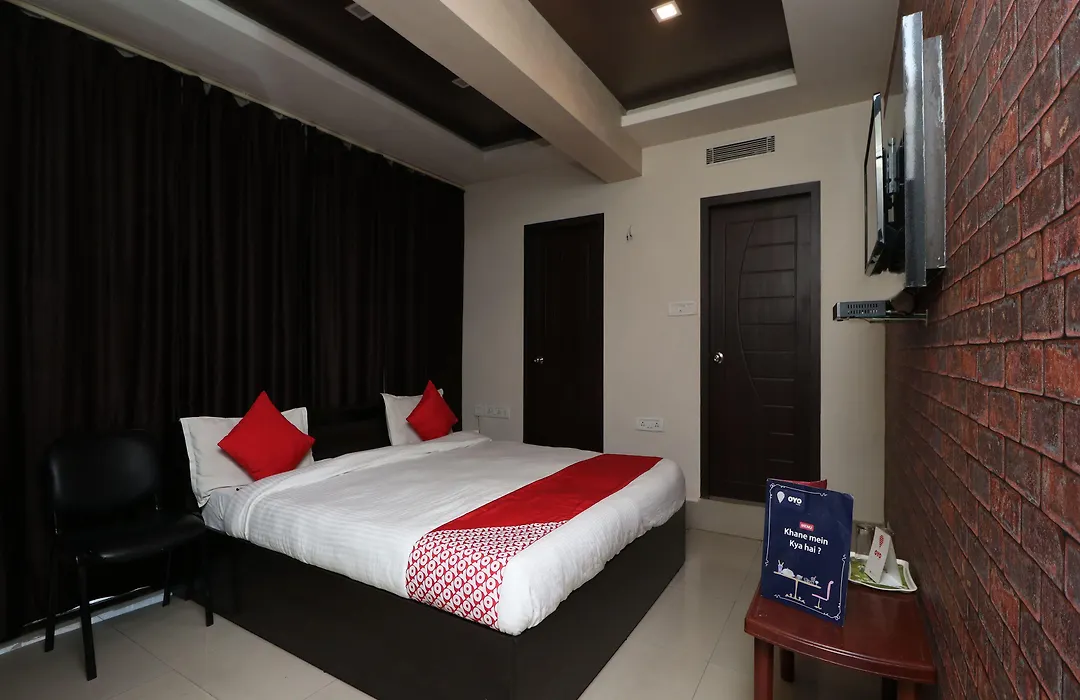 Oyo 11722 Crystal Guest House-1