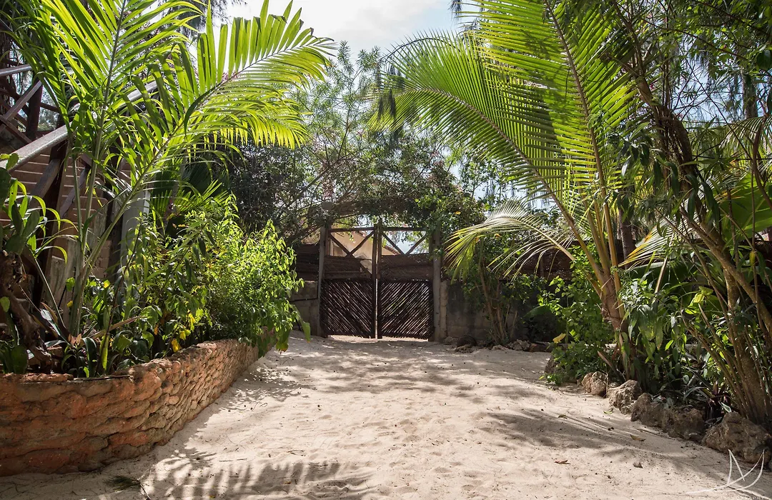 Casa Umoja-1