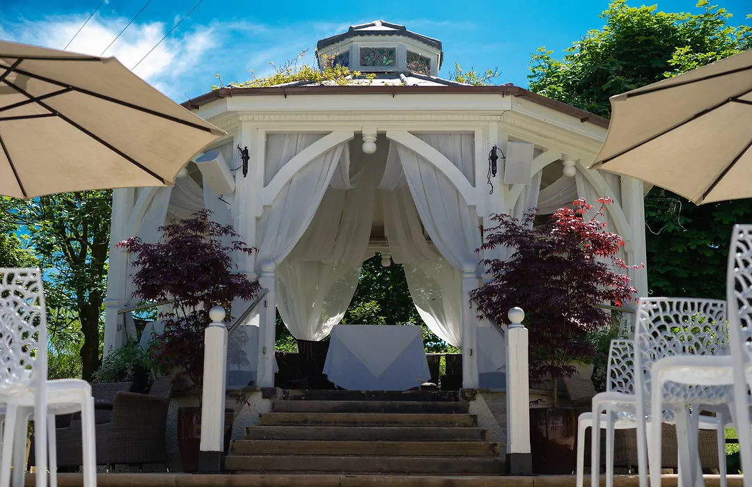 Gibbon Bridge Hotel-1