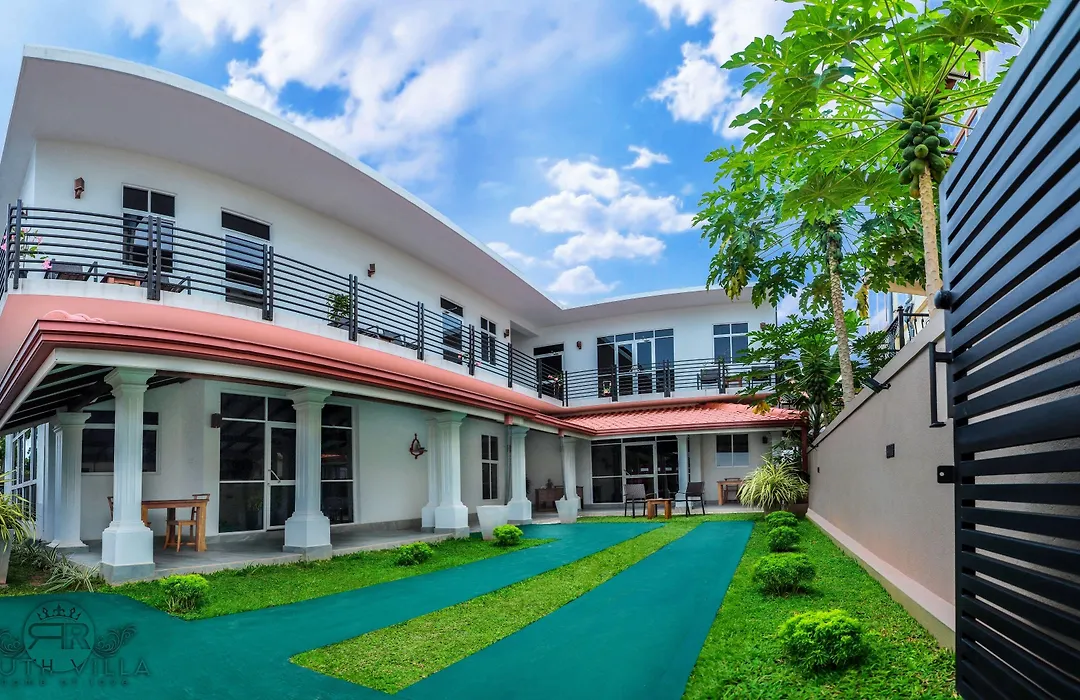Ruth Villa-1