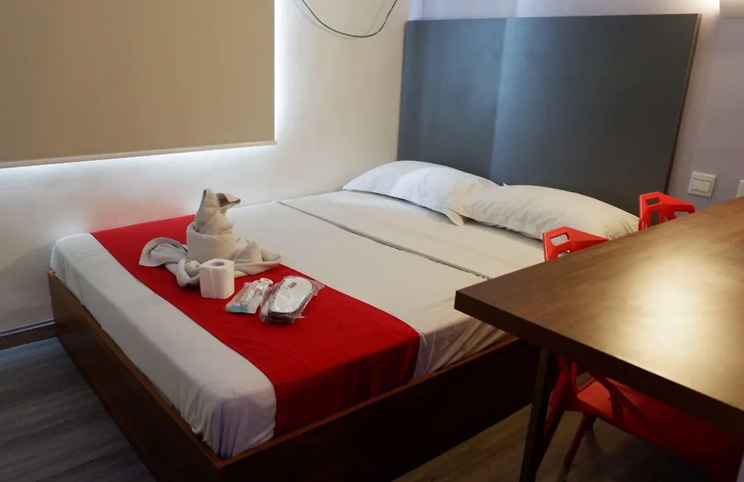 Oyo 666 Mc Hotel Fairview-1