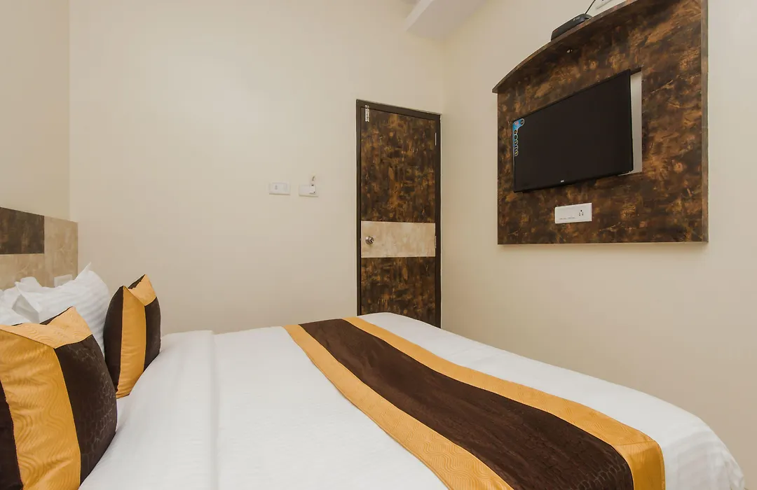 Fabhotel Embassy Grand-1