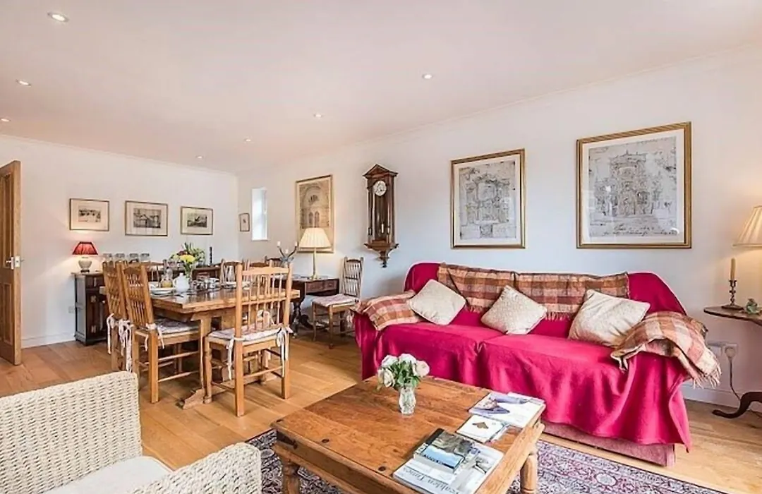 Knole B&B-1