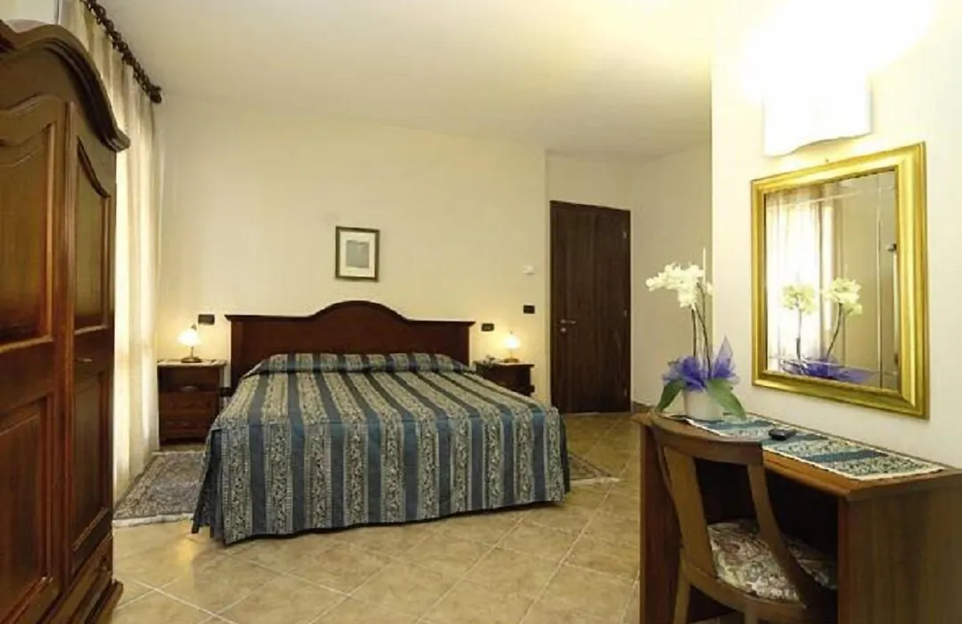 Hotel Il Grappolo D'Oro-1