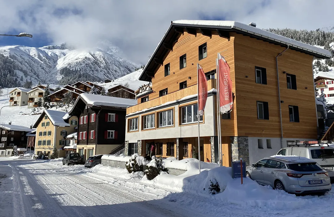 Mountain Lodge Sedrun-1
