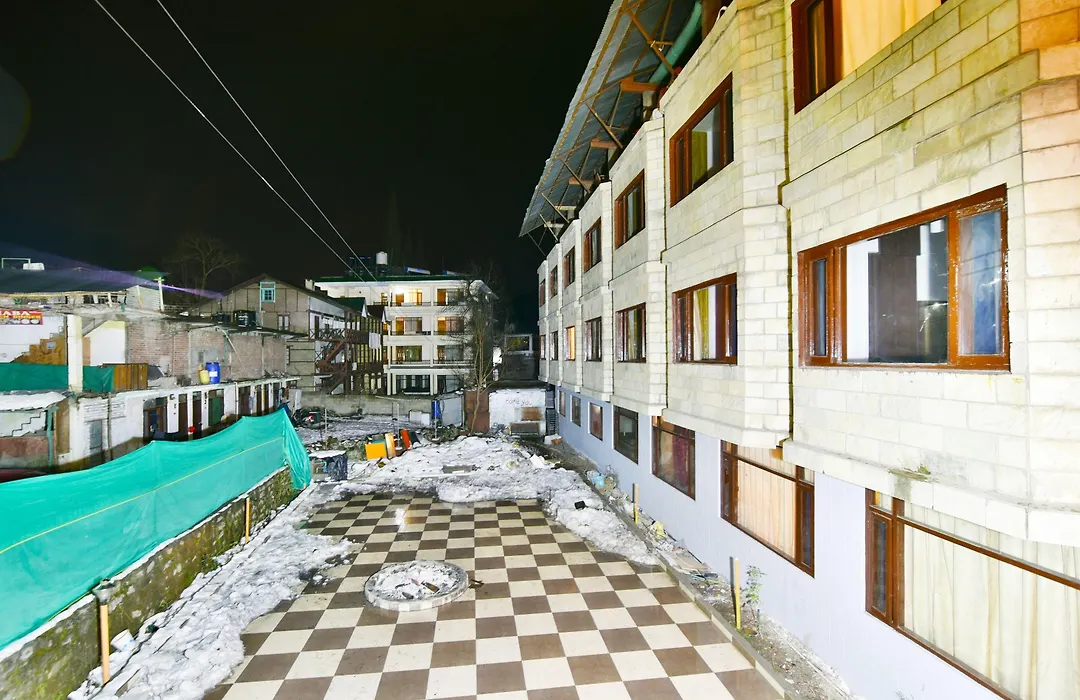 Kapoor Resort By Dls Hotels-1