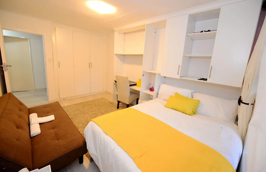Corgi Guest House-1
