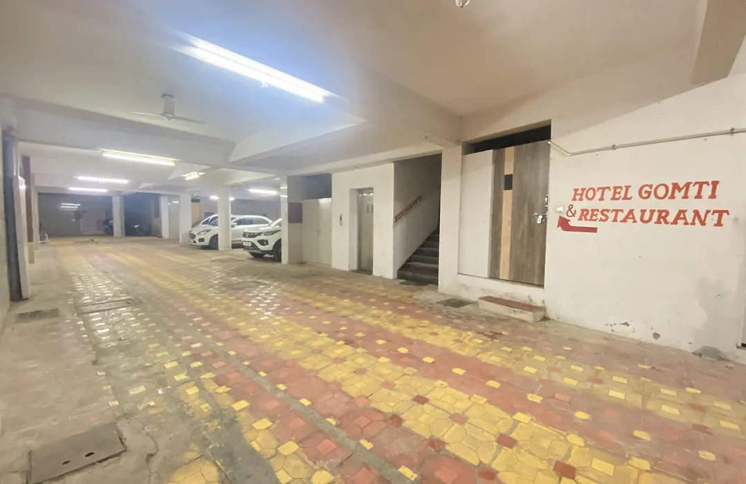 Hotel Gomti Dwarka-1