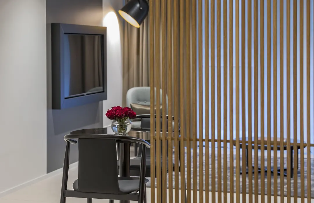 Skye Suites Sydney-1