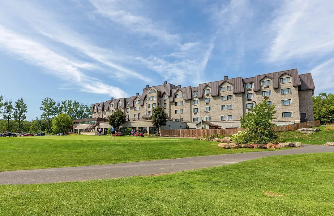 Doubletree By Hilton Quebec Resort-1