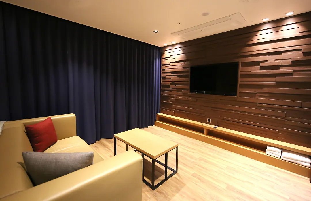 Sea Cruise Hotel-1