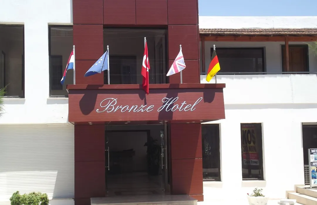 Bronze Hotel-1