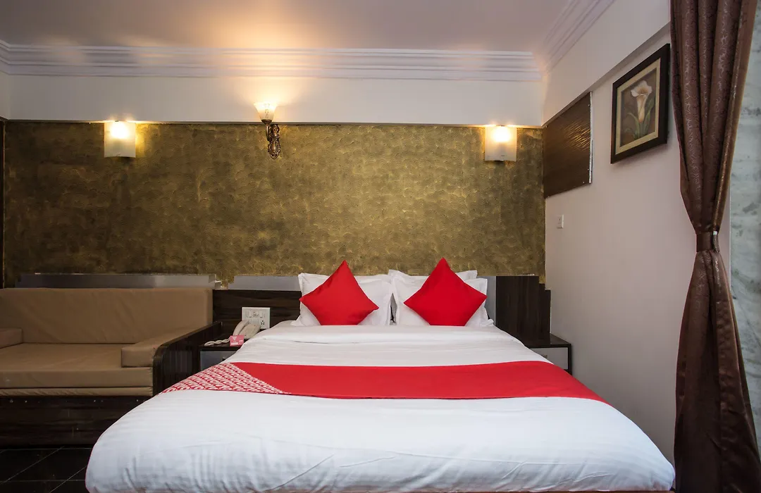 Oyo 12078 Hotel Suncity-1