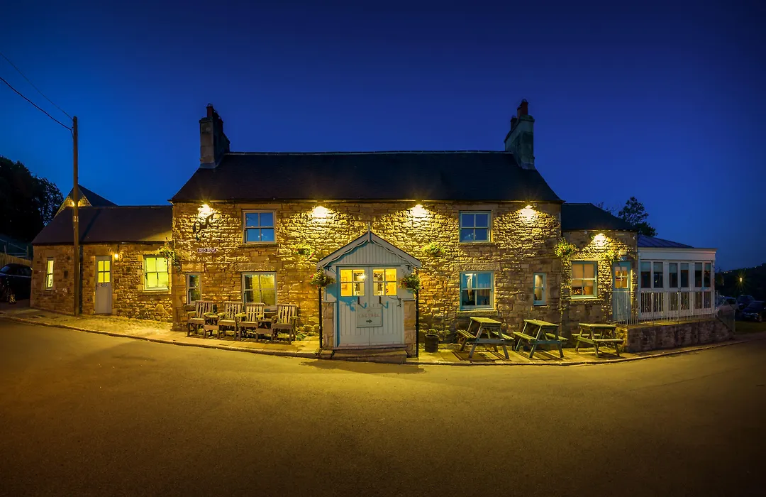 Black Horse Beamish-1