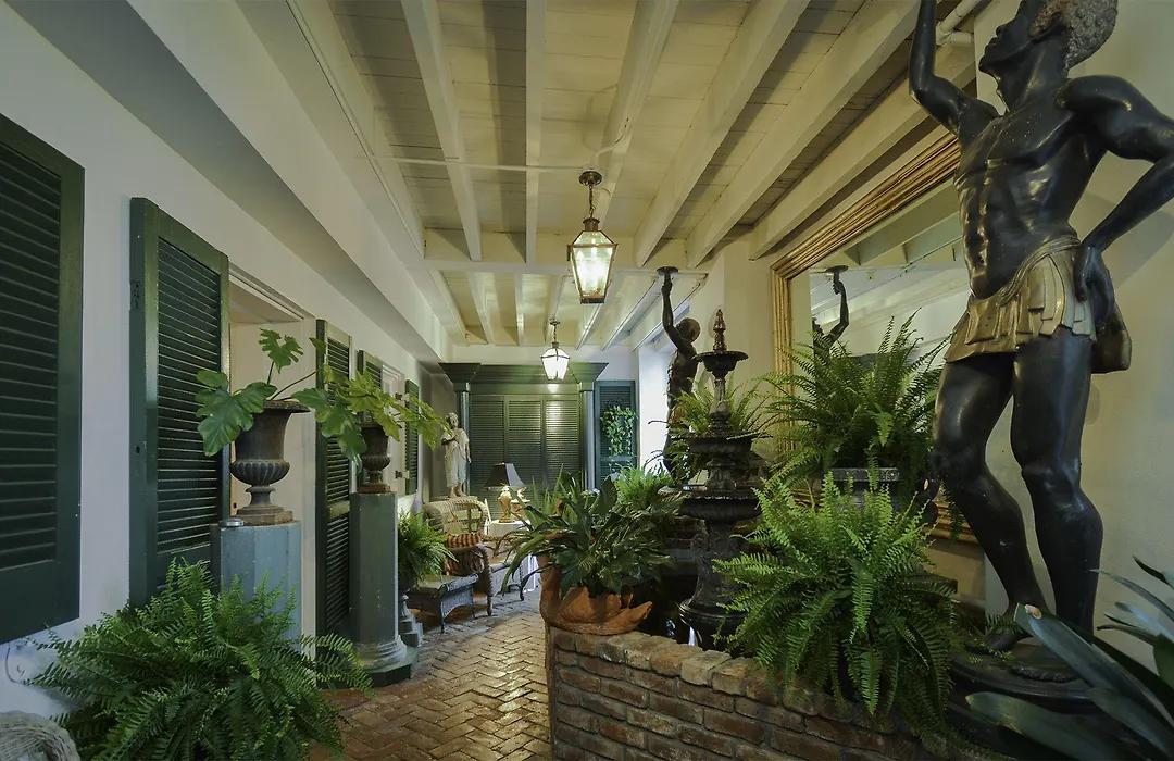 Choctaw Hall Bed & Breakfast-1